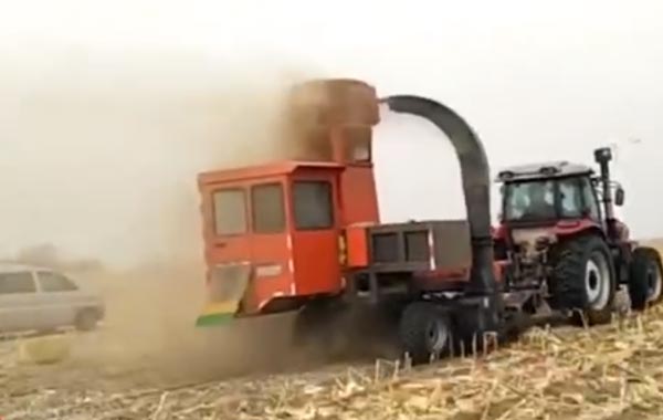 視頻工作：四平隆發機械9YF-2.2稭稈飼料方捆打捆機