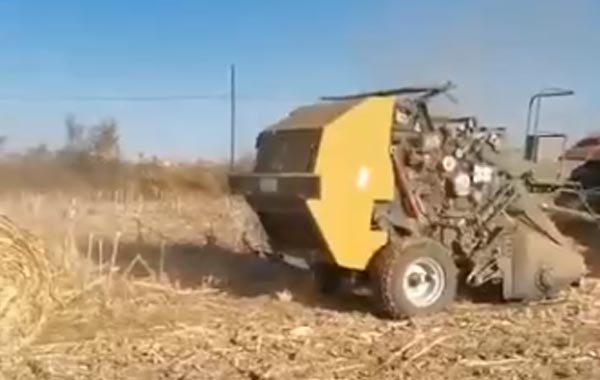 視頻工作：四平隆發機械9YJ-1.3錘抓園包打捆機